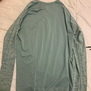 Lululemon men’s long sleeve